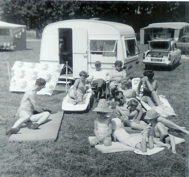 Family Retro Naturism